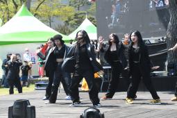 K-POP 댄스 공연